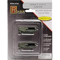 Amazon.com: Pegasus Spiele 950750 1/144 M4A3 Sherman Model